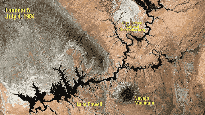 Vertical scanner GIF comparing Lake Powell satellite images from 1984 and 2018