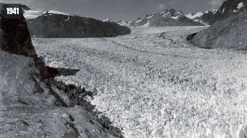 Vertical scanner GIF revealing Muir Glacier retreat between 1941 and 2004